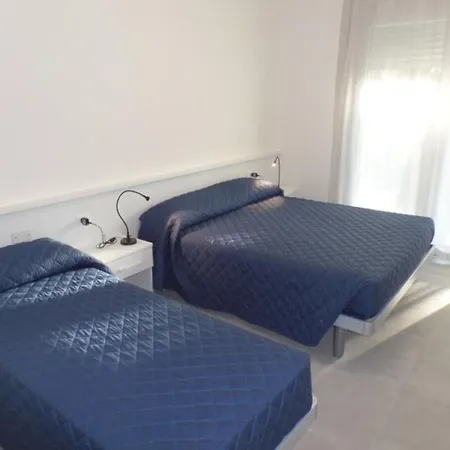 דירה Two-room Flat With Balcony In A Residence-bibione ביביונה