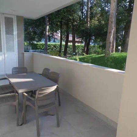 Two-room Flat With Balcony In A Residence-bibione דירה *